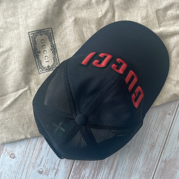 $795 New Authentic GUCCI Embroidered Logo Baseball Cap Black, Red Logo sz Large - Picture 13 of 15